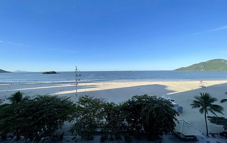 03 Dormit�rios Mobiliado de Frente Para o Mar de Balne�rio Cambori�