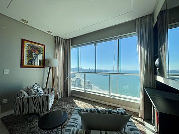 Villa Serena: Apto 4 Dormit�rios, 144m�, Home Club BC