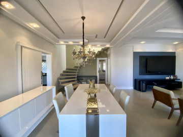 Casa Triplex no Bairro Aririb�